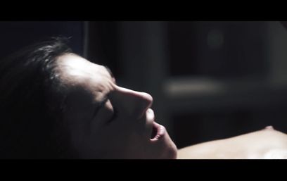 Ночью в офисе тонкая секретарша соблазнила своего начальника