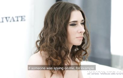 На кастинге Private русская тёлка согласилась показать свои способности