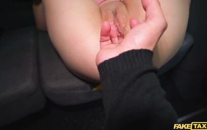 Пикап азиаточки и в такси прокатил