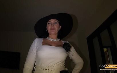 Смотрите как надо возвращаться домой от любовника!