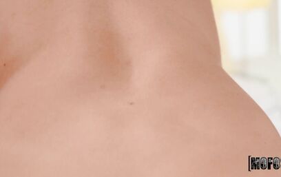 Уроки оральных нежностей от лесби парочки