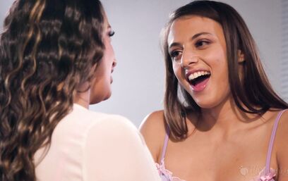 Нельзя оставлять девочку в одиночестве