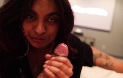 Наговорил комплиментов на минет