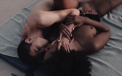 Незабываемые минуты на балконе