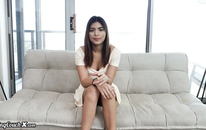 Диванный кастинг для метиски