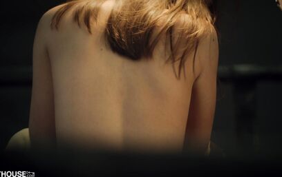 А взятка сексом законом не карается?