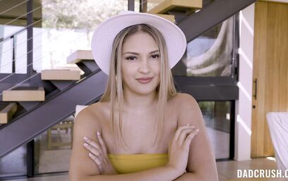 Оросить падчерицу спермой, да запросто!