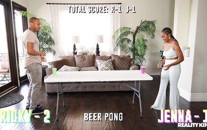 Соревнование порно звезд на достоинства