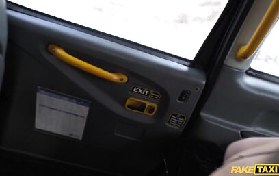 Ну и кто кого тут соблазняет?