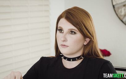 Сегодня будет тройничок, готовь член к бою, пасынок!