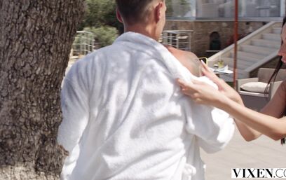 Когда есть бабки, лучшие писи планеты будут в полном доступе