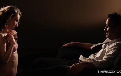 Вот для чего нужны перерывы на работе! Чтобы потрахаться!