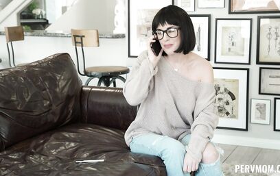 Закончились трахеры, пришла очередь пасынка