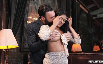 Отношения с мировой поебухой