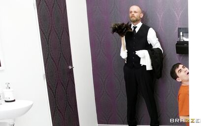 Случайное попадание членом в дырку