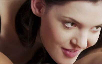 Нотка безумства в лесбийской красоте