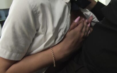 Сначала работаешь на зачетку, а потом на член