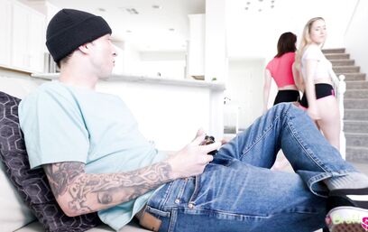 Внимание на попки