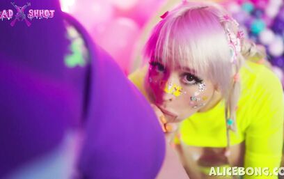 Сладость под желтыми трусиками