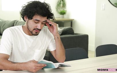 Перестань трахать наших горничных