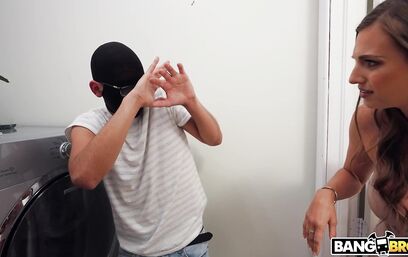 Просто так ты мои трусики не спиздишь