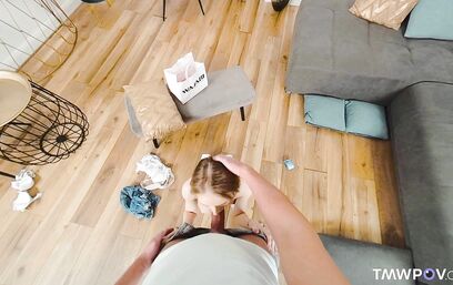 Перекусить можно и стоячим членом