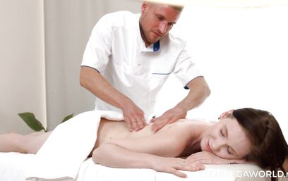 У массажиста не только руки умелые