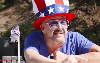 Хорошо, когда мамка с дочкой понятливые и не ссорятся из-за члена