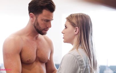 Будущую жену мамка учила не готовить, а трахаться на кухне