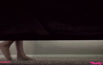 Одна на член, вторая на лицо - секрет правильной групповушки ЖМЖ