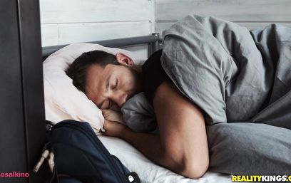 Лечение храпа куником и сексом - шикарный лайфхак от молодой нимфоманки
