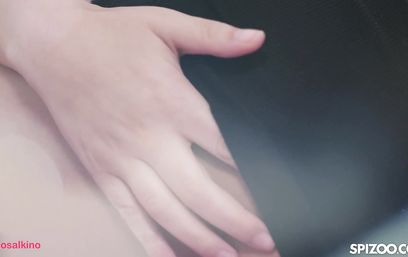 Отучать от лесбийских наклонностей нужно твердым членом и групповухой