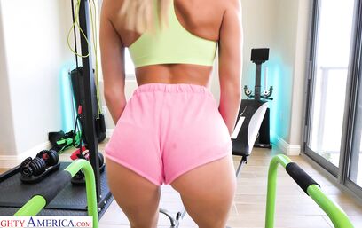 В комплекс и тренировка горла входит