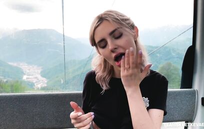 Милое личико в поисках дерзких мест