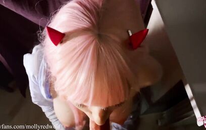 Любая дырочка ради популярности