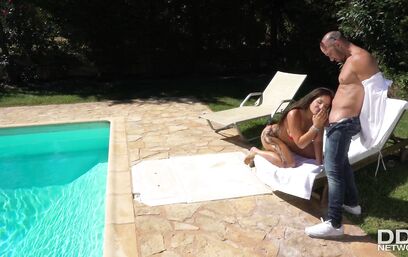 Палящее солнце и сильный член - выходные удались