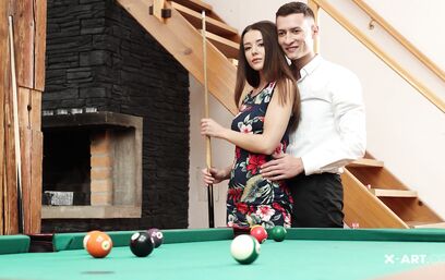 Лунка красотки жаждет не игр, а траха