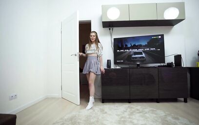 Оторвать от приставки своей дырочкой - это уровень