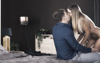 Под загорелые дырочки и стояк круче