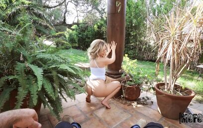 Хорошая погодка, чтобы потрахаться с незнакомцем