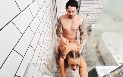 Душ не прощает минимальное возбуждение