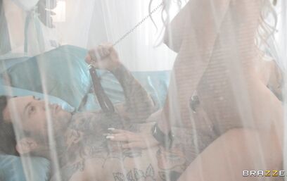 А дома всегда тебя ждет запах возбуждения