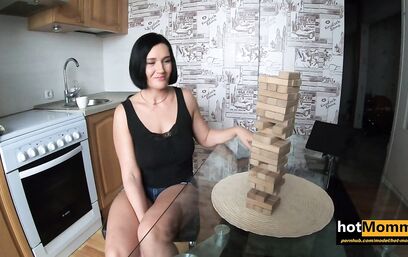 Игра до трех побед на минет