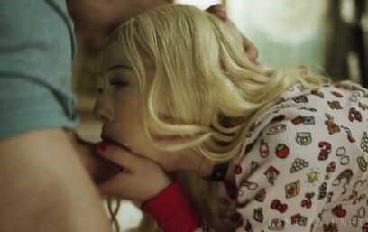 Ночами хочется приключений с хуем во рту